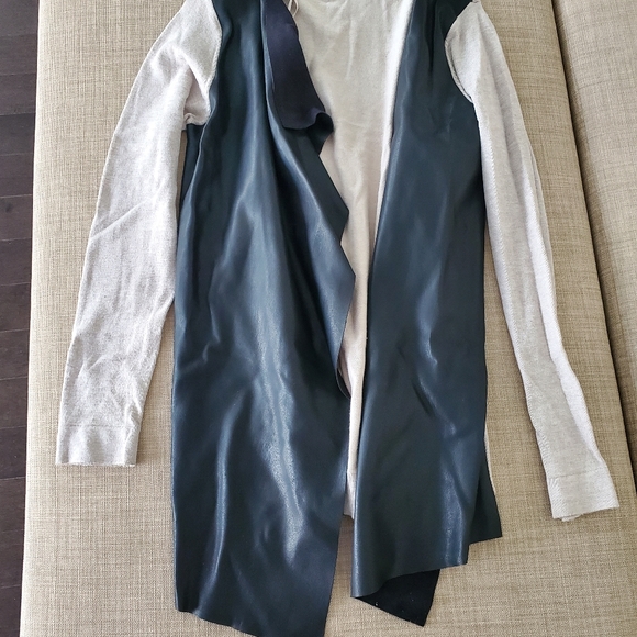 Zara faux leather sweater size small - Picture 1 of 3